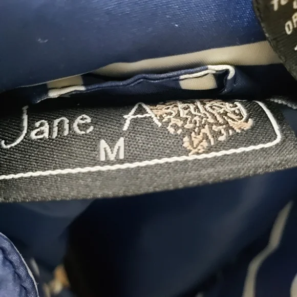 JANE ASHLEY Striped Navy Zippered Vest - Picture 3 of 4